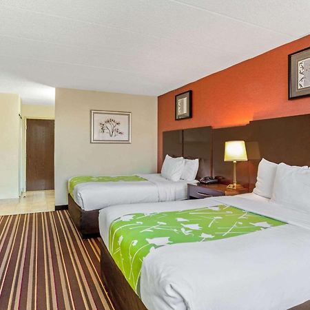 La Quinta By Wyndham Salisbury Otel Oda fotoğraf
