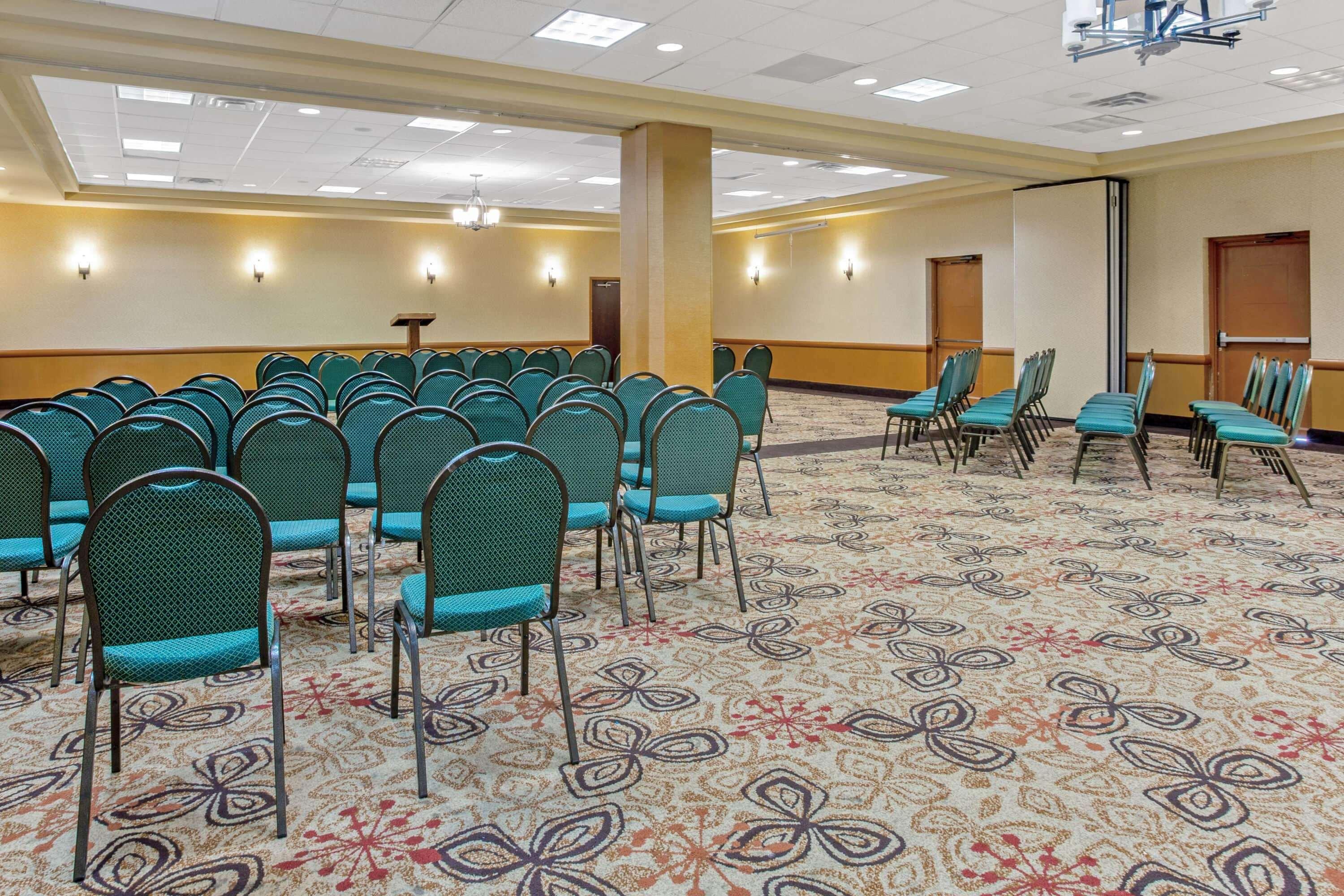 La Quinta By Wyndham Salisbury Otel Dış mekan fotoğraf