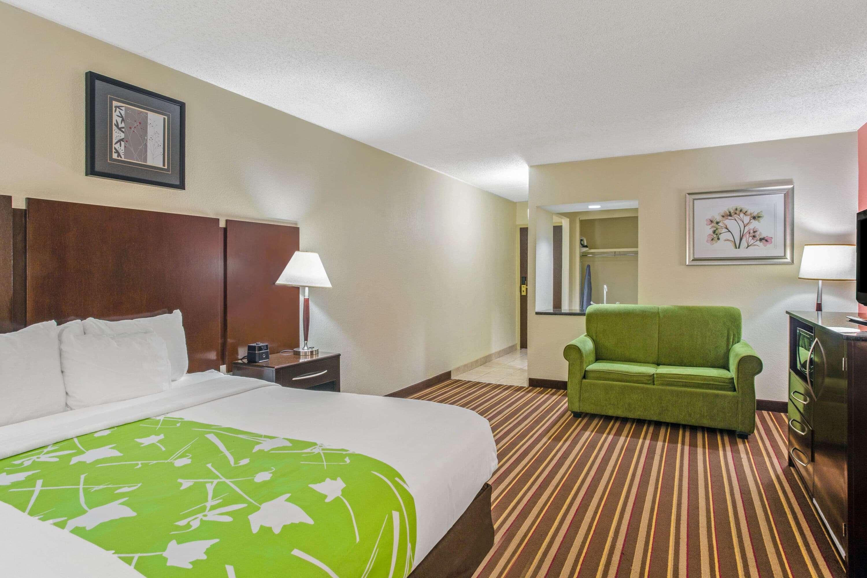 La Quinta By Wyndham Salisbury Otel Dış mekan fotoğraf