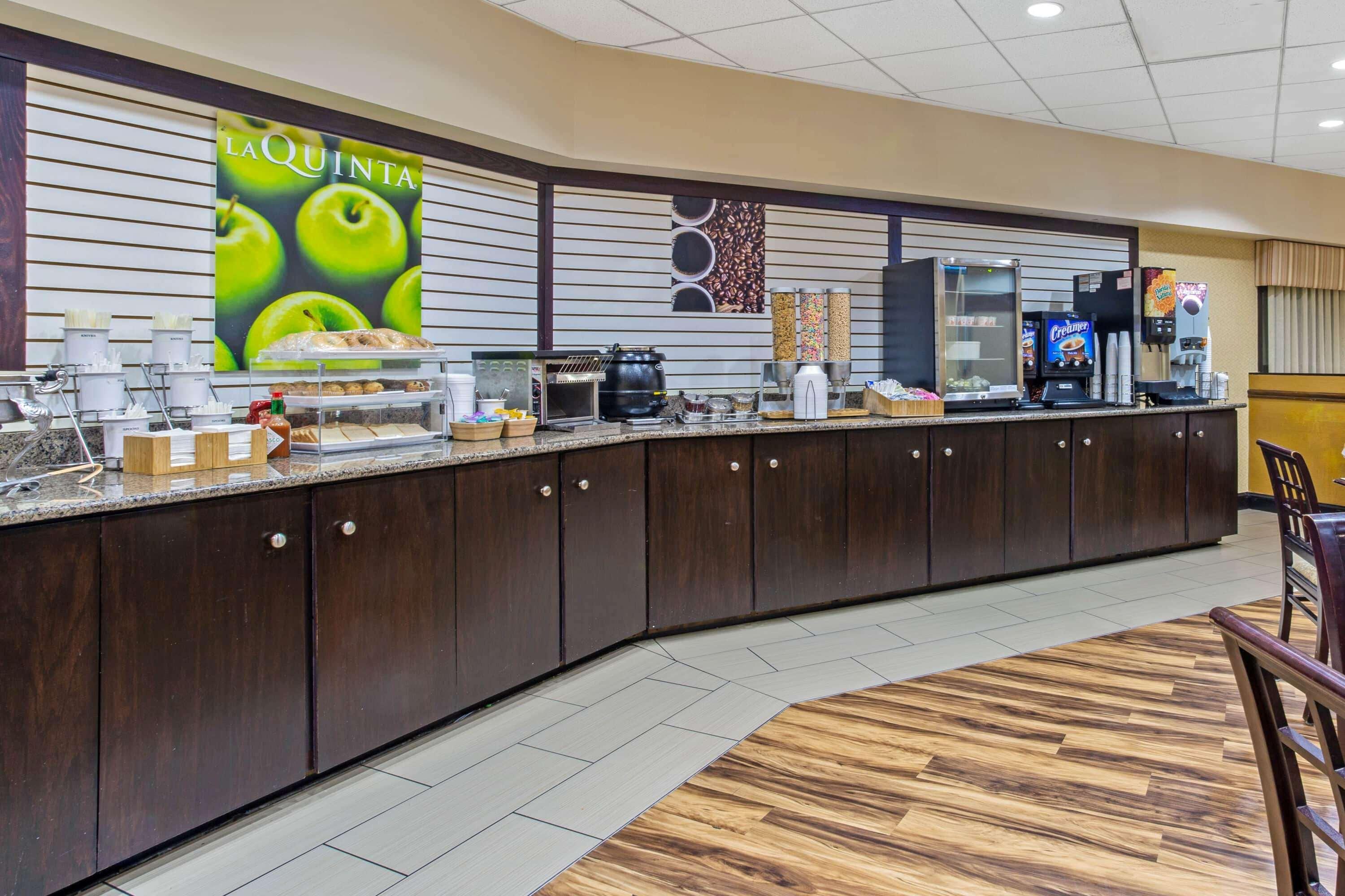 La Quinta By Wyndham Salisbury Otel Dış mekan fotoğraf