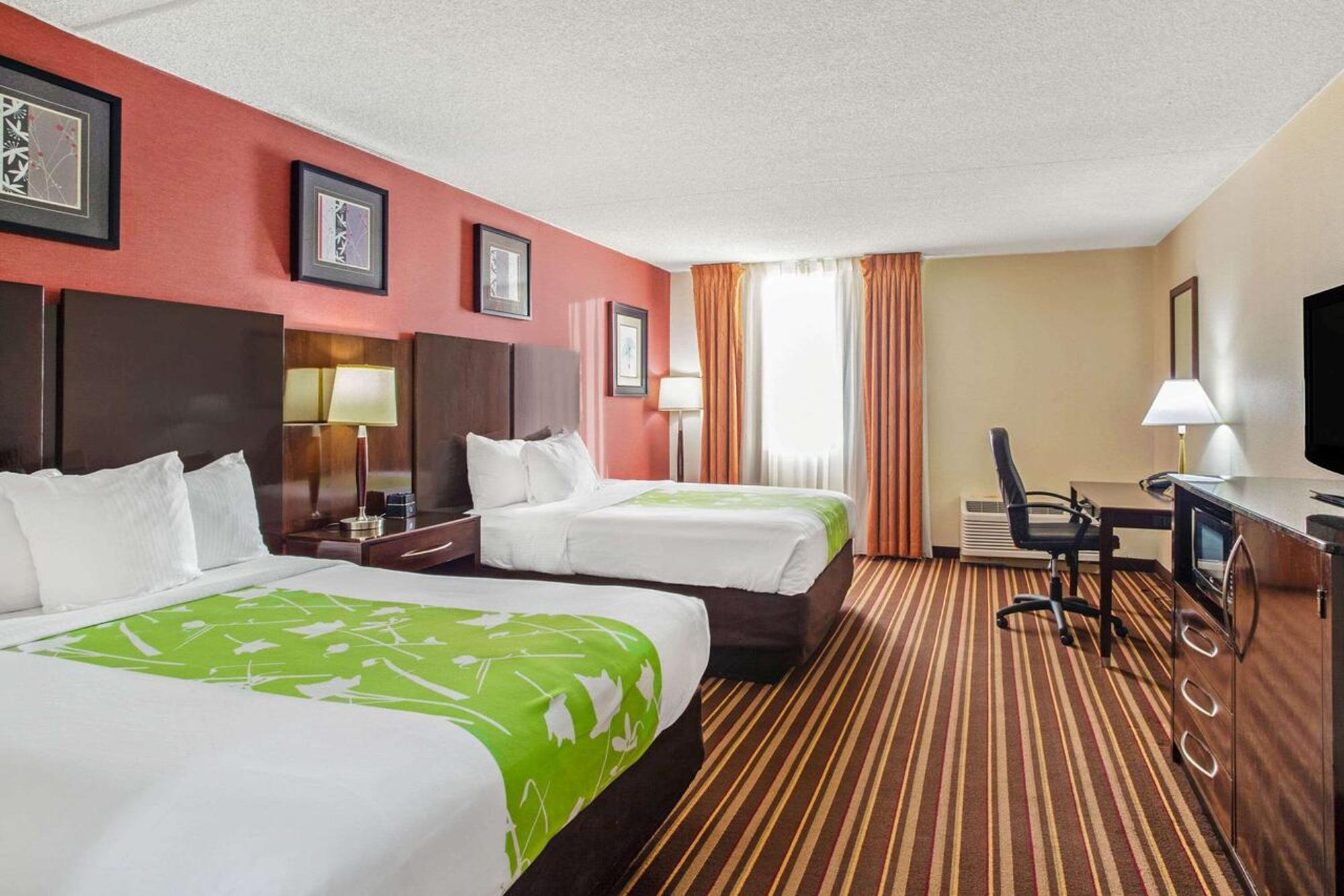La Quinta By Wyndham Salisbury Otel Oda fotoğraf